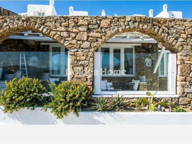 6-bedroom freehold villa in Mykonos — photo 3 of 5