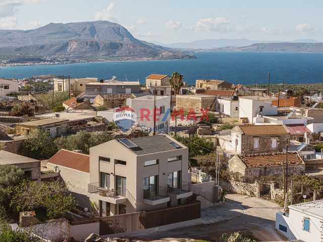 3-bedroom freehold villa in Apokoronas — photo 1 of 5