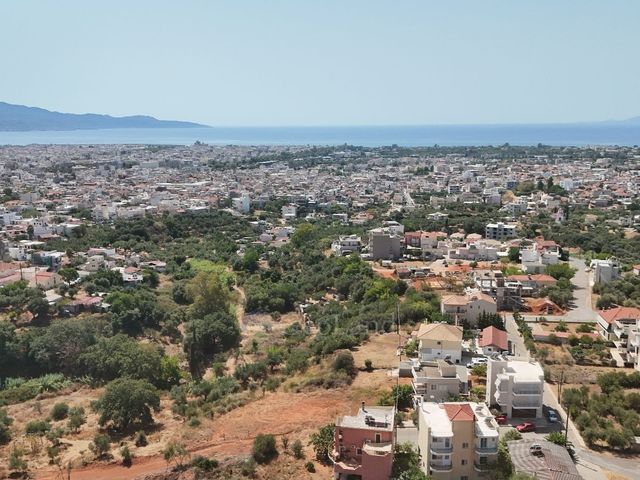 Οικόπεδο 735 τ.μ.