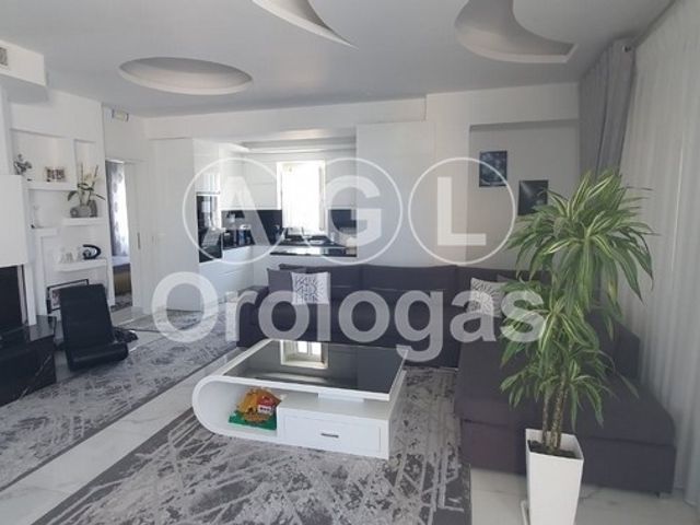 1-bedroom freehold apartment in Santorini — photo 1 of 5