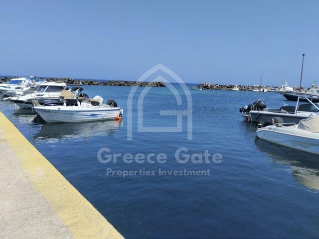 3-bedroom freehold villa in Santorini — photo 3 of 5
