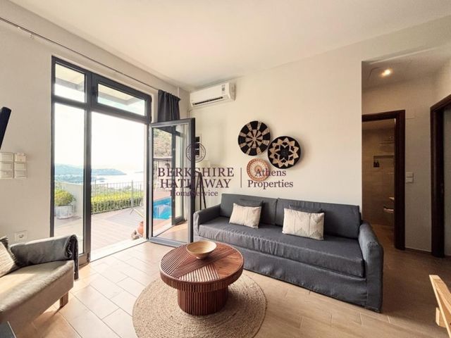 12-bedroom freehold villa in Skiathos — photo 5 of 5