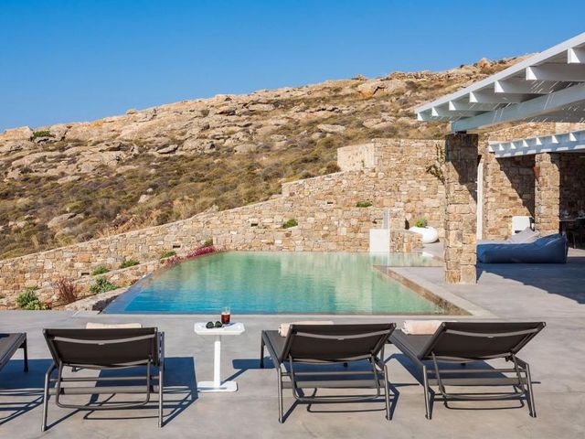 7-bedroom freehold villa in Mykonos — photo 3 of 5