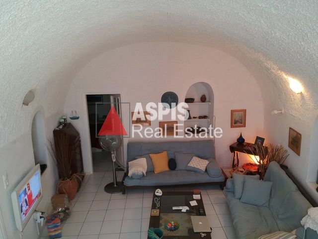 1-bedroom freehold villa in Santorini — photo 2 of 5