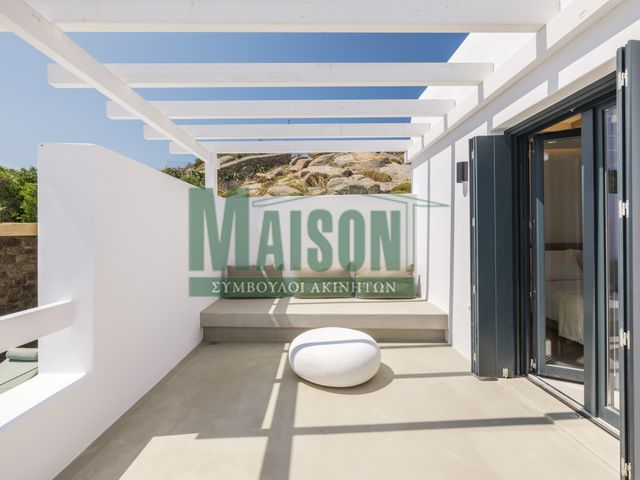 5-bedroom freehold villa in Mykonos — photo 1 of 5