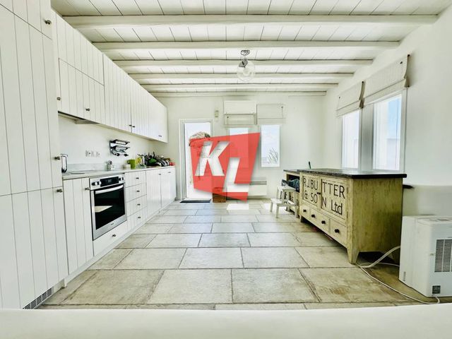 4-bedroom freehold villa in Mykonos — photo 4 of 5