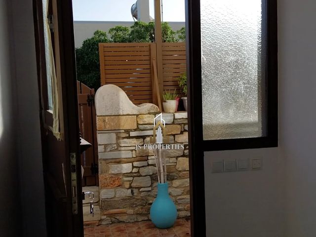 2-bedroom freehold villa in Naxos — photo 3 of 5