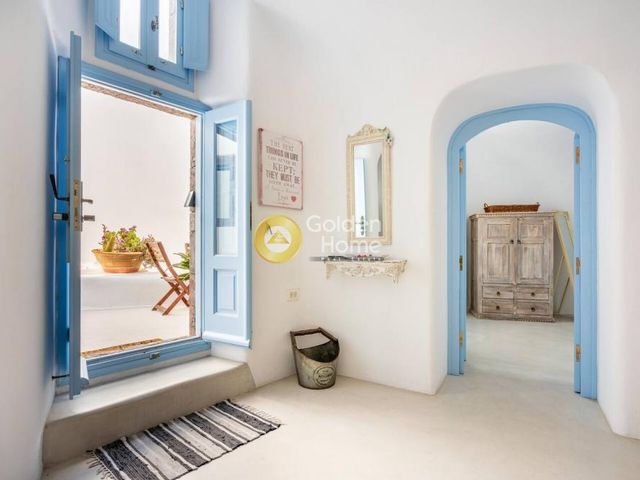 3-bedroom freehold villa in Santorini — photo 3 of 5