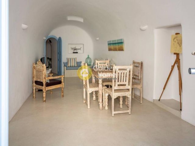 3-bedroom freehold villa in Santorini — photo 4 of 5