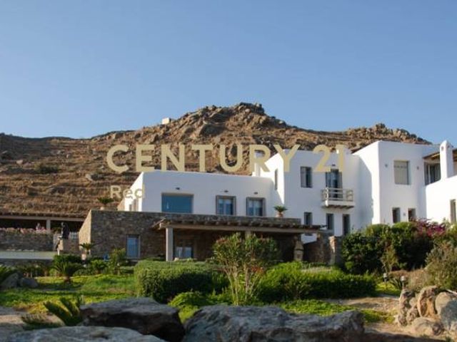 7-bedroom freehold villa in Mykonos — photo 1 of 5