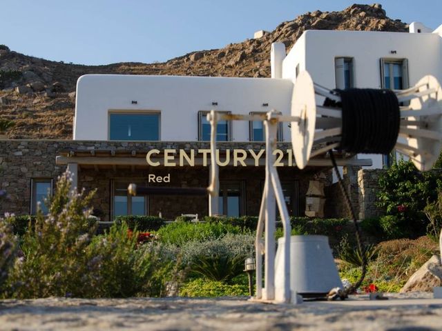 7-bedroom freehold villa in Mykonos — photo 3 of 5