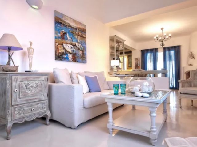 4-bedroom freehold villa in Mykonos — photo 2 of 5