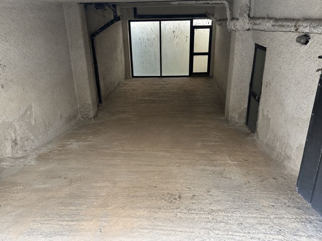 Υπόγειο parking 46 τ.μ.