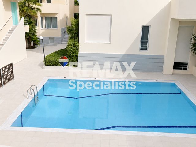 4-bedroom freehold villa in Chania — photo 2 of 5