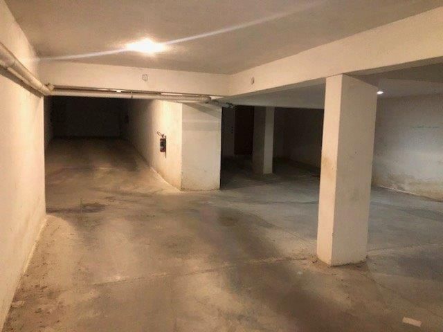 Υπόγειο parking 10 τ.μ.