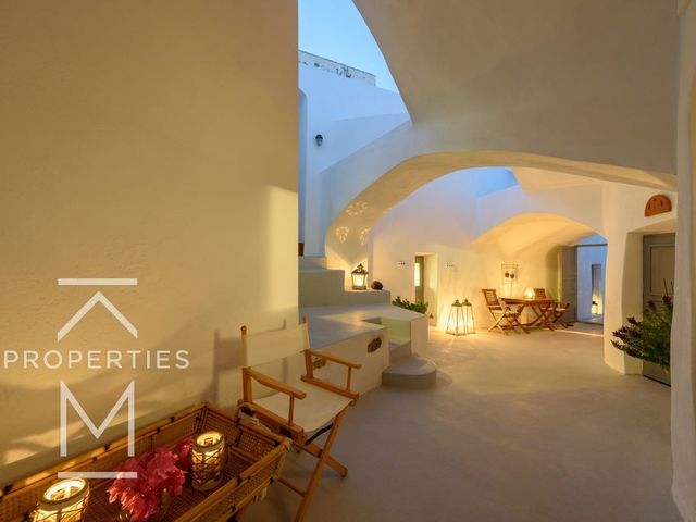 Santorini — Greece investment property