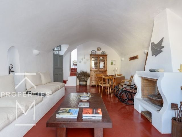 5-bedroom freehold villa in Santorini — photo 5 of 5