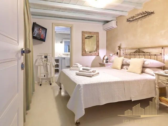4-bedroom freehold villa in Mykonos — photo 4 of 5