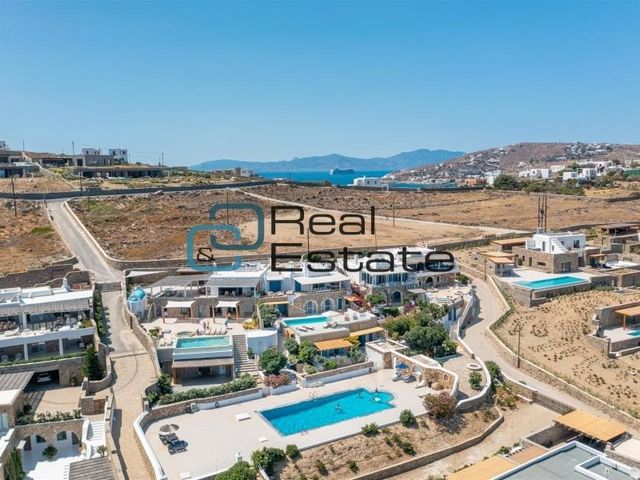 6-bedroom freehold villa in Mykonos — photo 2 of 5