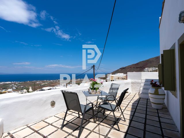 3-bedroom freehold villa in Santorini — photo 4 of 5