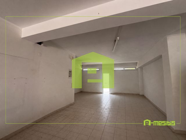Κλειστό parking 75 τ.μ.