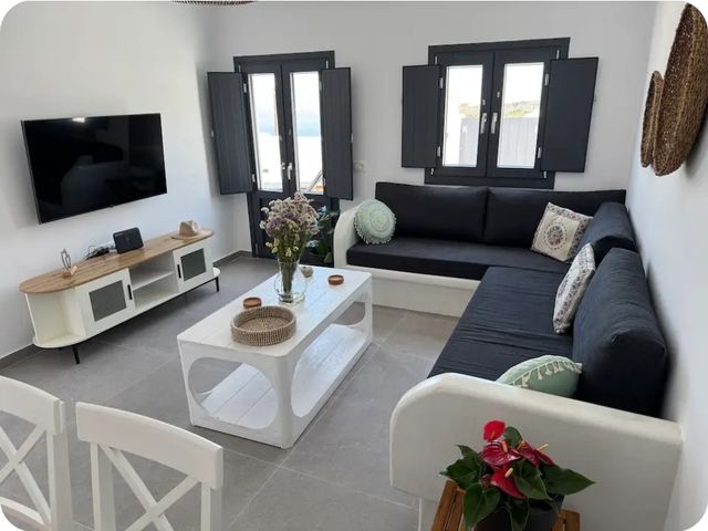 1-bedroom freehold villa in Santorini — photo 4 of 5