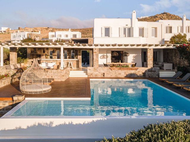 5-bedroom freehold villa in Mykonos — photo 2 of 5