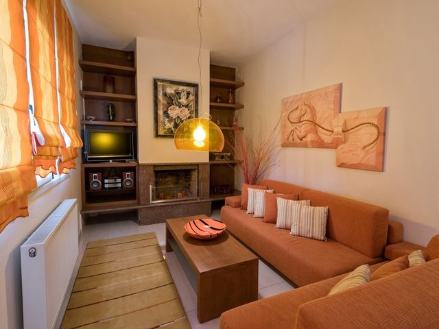 6-bedroom freehold villa in Rethymno — photo 2 of 5