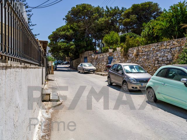 3-bedroom freehold apartment in Paros — photo 4 of 5