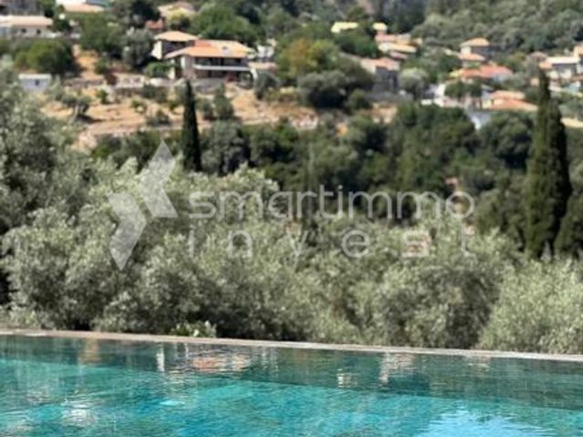 3-bedroom freehold villa in Lefkada — photo 4 of 4