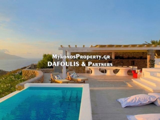 8-bedroom freehold villa in Mykonos — photo 2 of 5