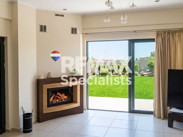 4-bedroom freehold villa in Chania — photo 4 of 5