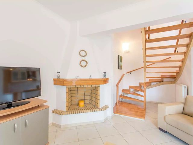 3-bedroom freehold villa in Zakynthos — photo 1 of 5