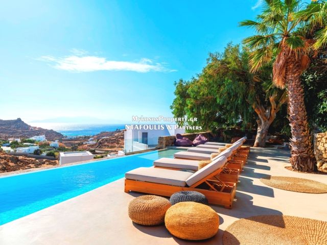 5-bedroom freehold villa in Mykonos — photo 1 of 5