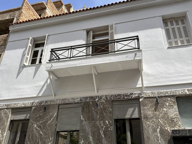 Πολυκατοικία 485 τ.μ.