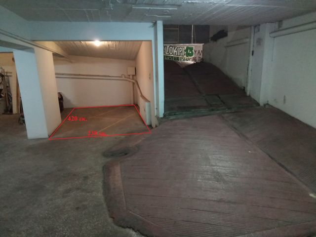 Πάρκινγκ 10 τ.μ.