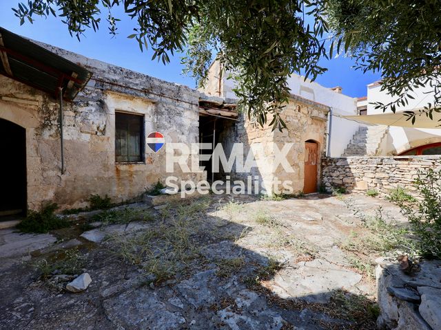2-bedroom freehold villa in Apokoronas — photo 2 of 5
