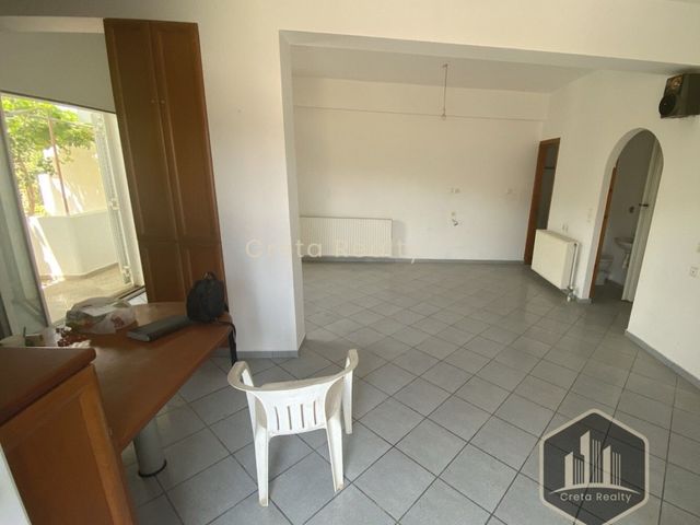 3-bedroom freehold villa in Heraklion — photo 3 of 5