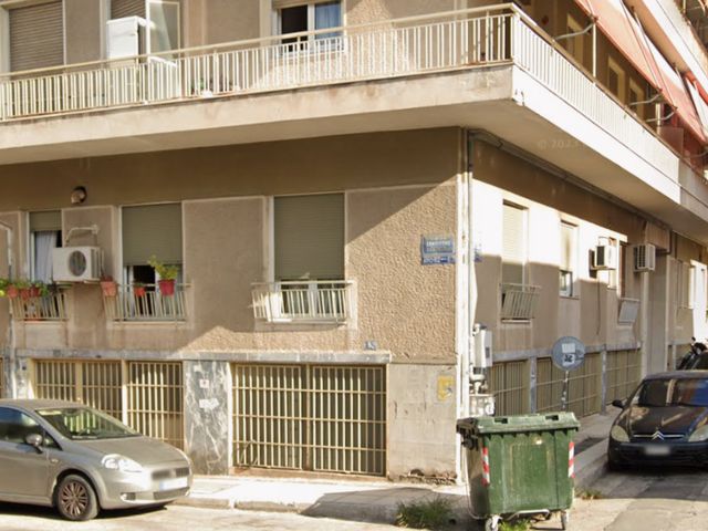 Κτίριο επαγγελματικών χώρων 370 τ.μ.