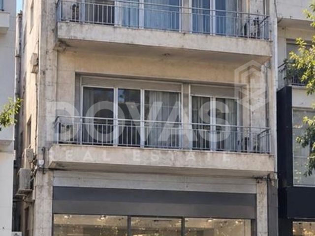 Κτίριο επαγγελματικών χώρων 252 τ.μ.