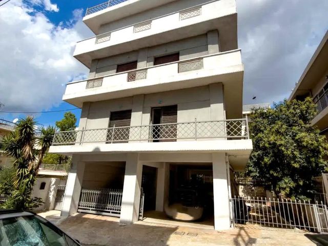 Κτίριο επαγγελματικών χώρων 227 τ.μ.